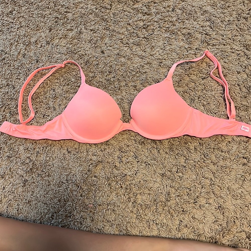 pink bra